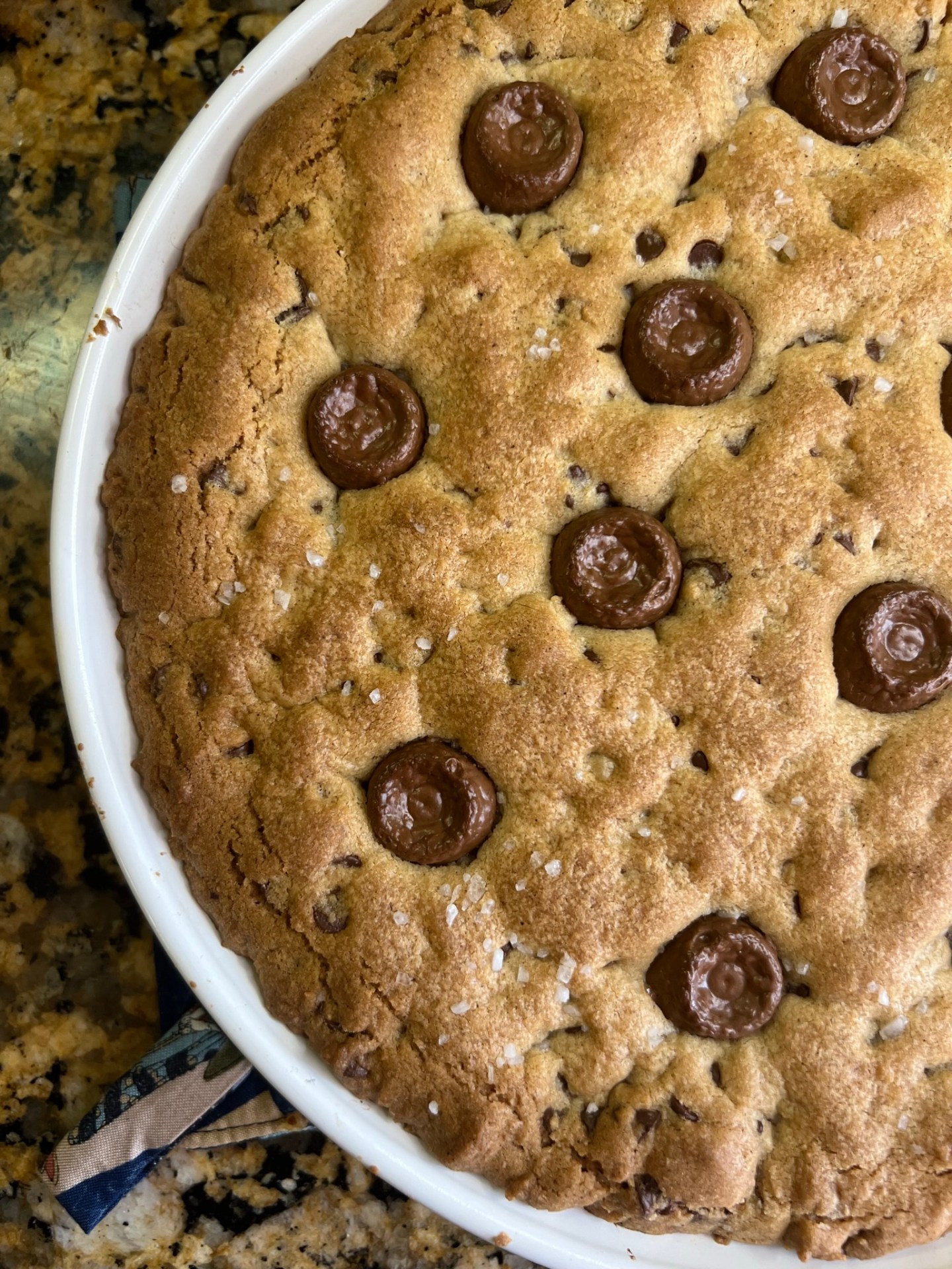 brown butter salted caramel chocolate cookie bar - carmello royale